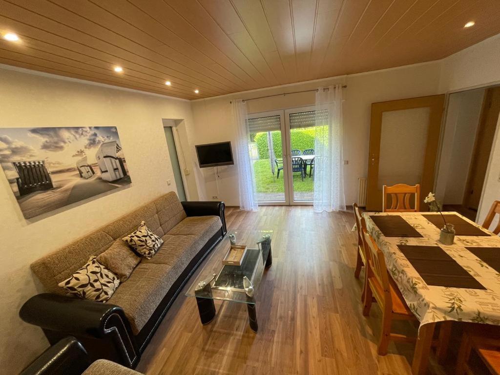 Ferienwohnung Lion Krummhoern Ngoại thất bức ảnh